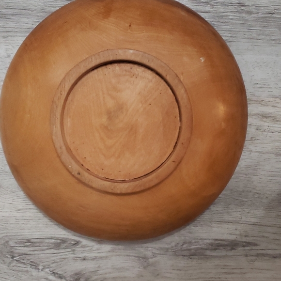 Wooden hand painted bowl - Picture 2 of 3